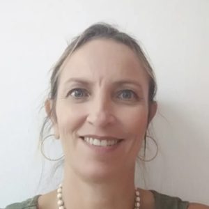 יעל שמולינזון